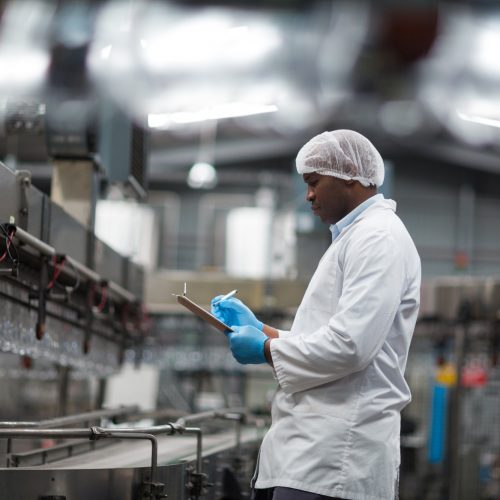 factory-engineer-using-digital-tablet-in-the-factory